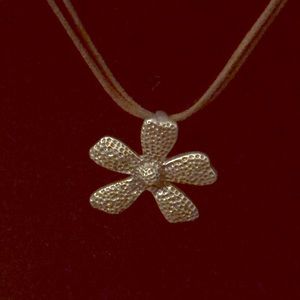 Silpada flower necklace
